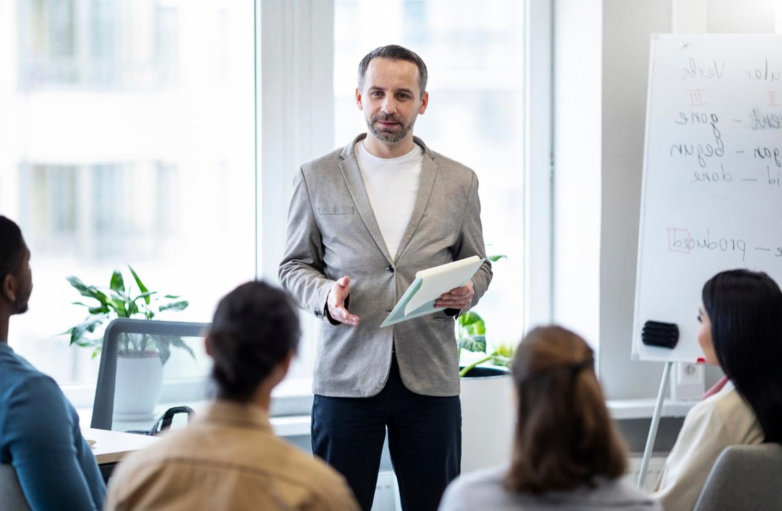 Sesión de consultoría sobre estrategias de ahorro personalizadas